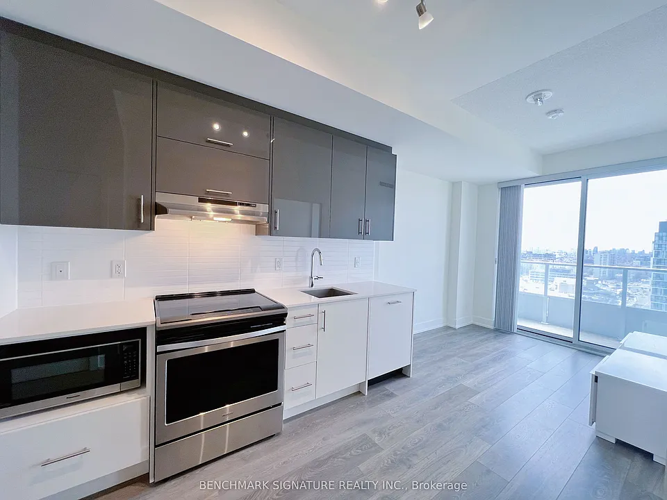 180 Fairview Mall Dr #1805