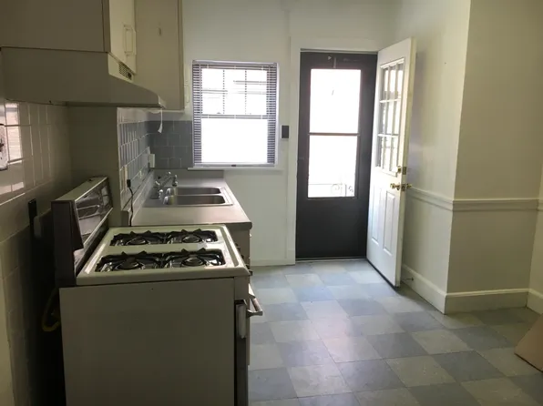 15 Beechcroft St #2B, Brighton, MA 02135