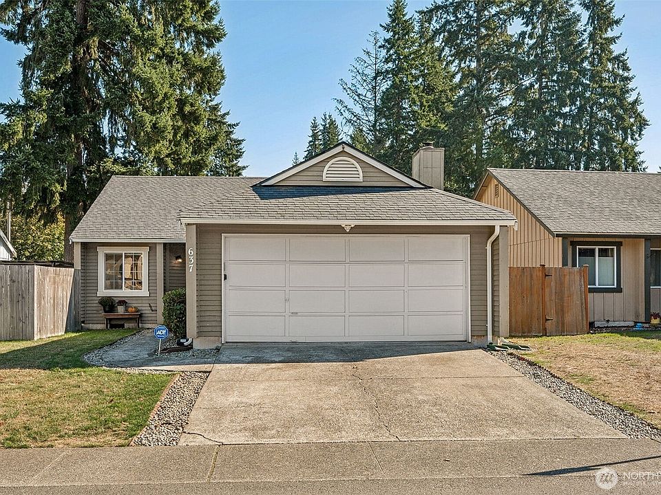 1st image of 637 Malibu Drive SE
