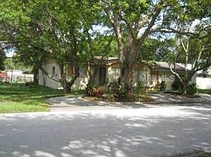 1st image of 1420 Louisiana Ave