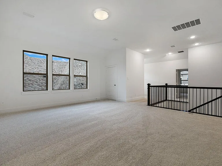 8218 Vitex Ave — Photo 31