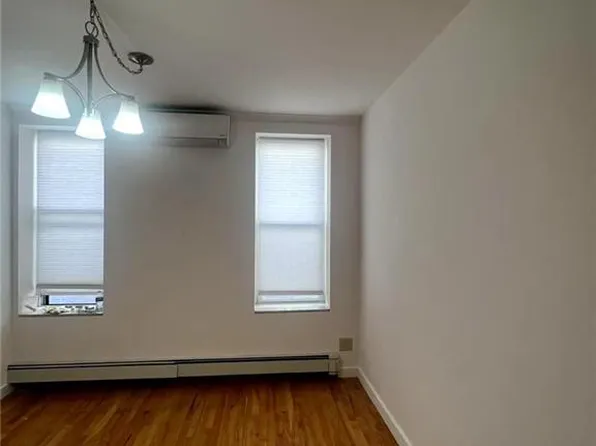 25 Battery Ave, Brooklyn, NY