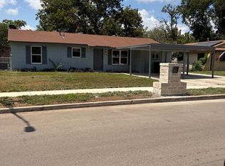 10902 Lazy Oaks Dr, San Antonio, TX 78217