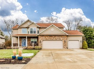 3881 Bosworth Dr, Akron, OH 44321