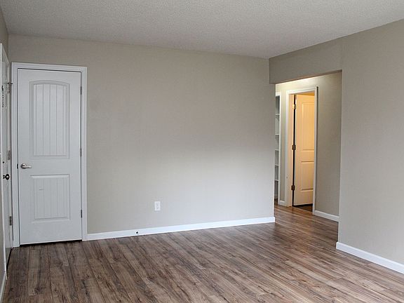 5th image of 4605-4609 NE Killingsworth St #1