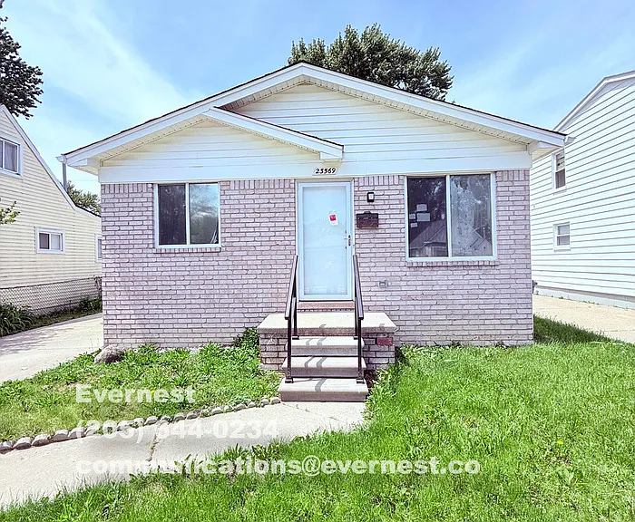 23569 Stewart Ave — Photo 1
