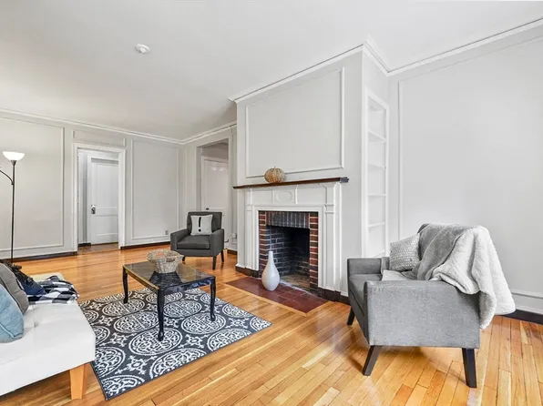 3 Arlington St APT 7, Cambridge, MA 02140