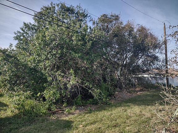 4th image of 2743 SW Rosser Boulevard