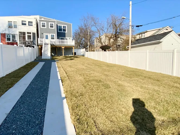 1318 Ingraham St NW — Photo 31