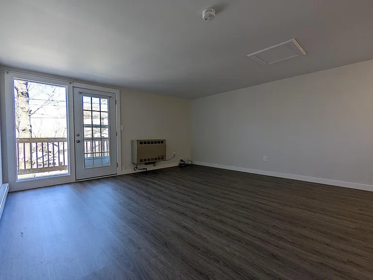 562 S Willard St — Photo 3