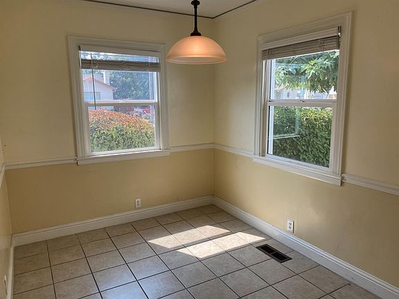 5th image of 2510 N Grange Ave