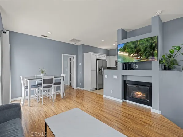 26975 Hillsborough Pkwy Unit 90, Santa Clarita, CA 91354
