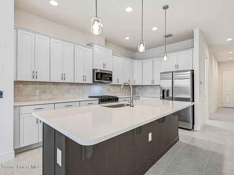2988 Pangea Cir — Photo 18