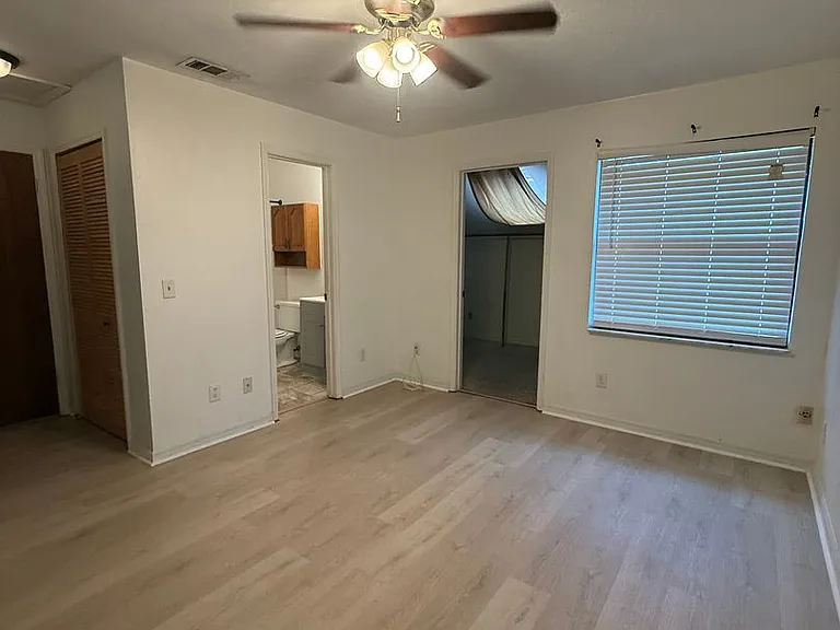 7200 SW 8th Ave #T128 — Photo 29