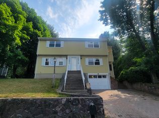 31 Audubon Rd, Reading, MA 01867