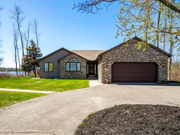 115 Lane 110b Big Otter Lk, Fremont, IN 46737