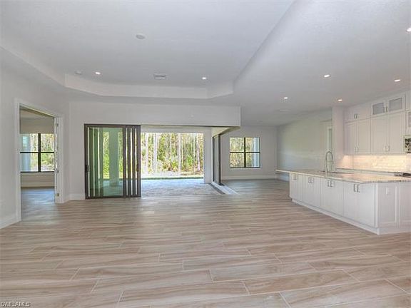 4th image of 9181 Strike Ln
