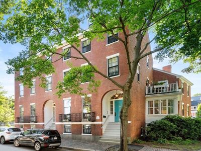 41 Washington Sq N #1, Salem, MA, 01970