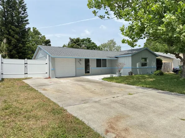 8399 78th Ave N, Seminole, FL 33777