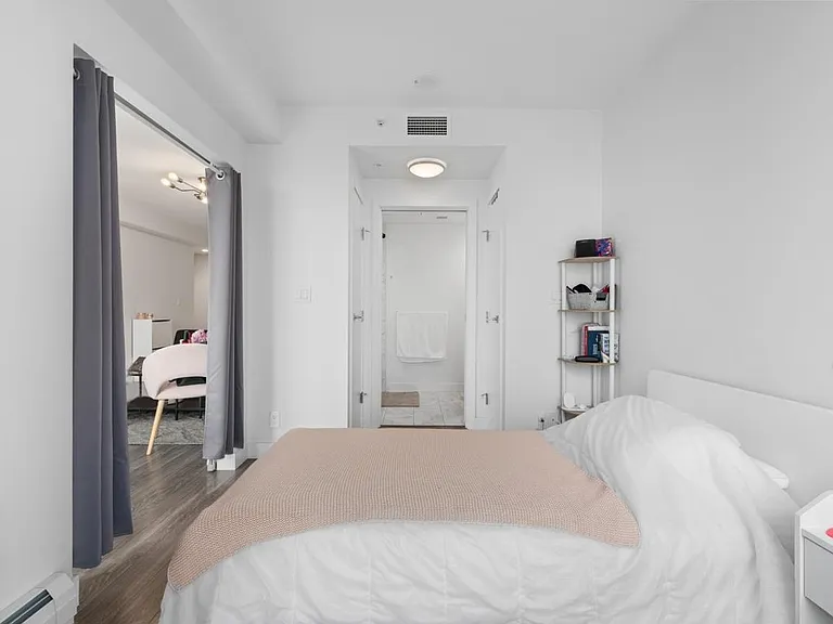 1283 Howe St #2505 — Photo 12