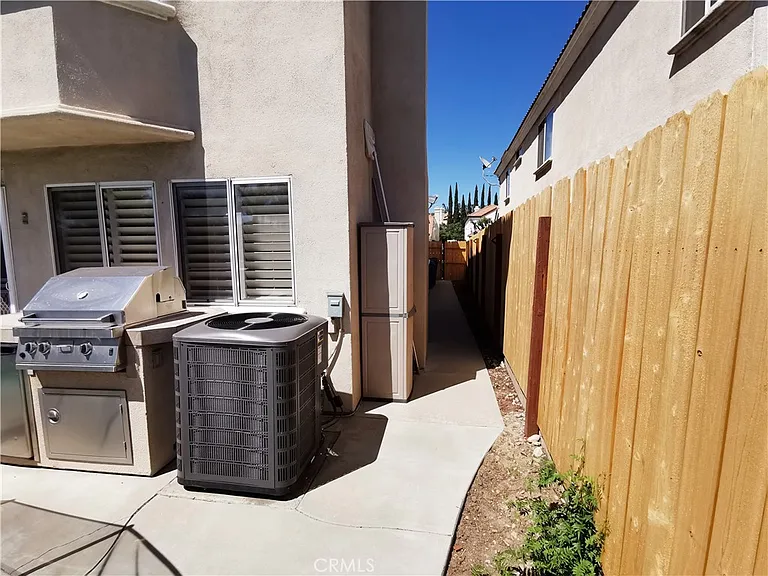 11539 Lancaster Way — Photo 30