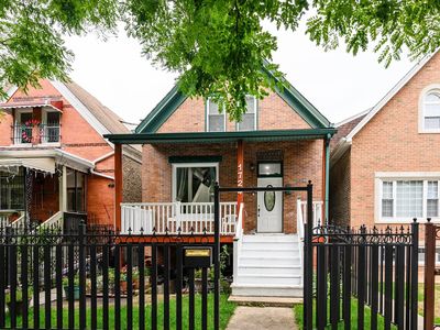 1724 N Lawndale Ave, Chicago, IL, 60647