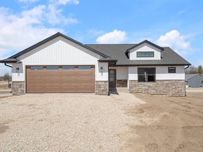 1016 Sage Oak Cir, Manchester, IA, 52057