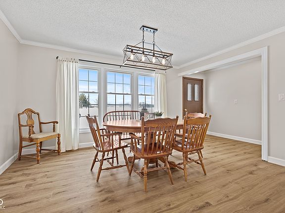 5th image of 6295 New Harmony Rd