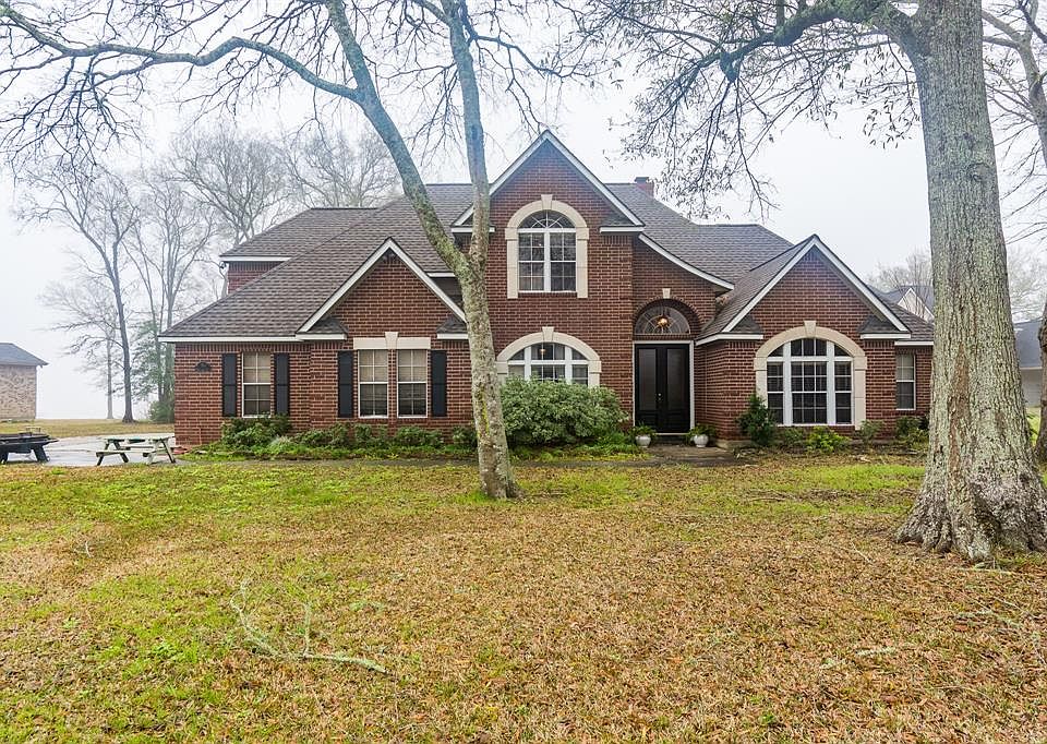 1st image of 7118 Plantation Dr