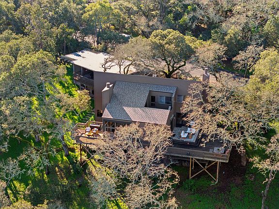 2nd image of 14 Oak Grove Way