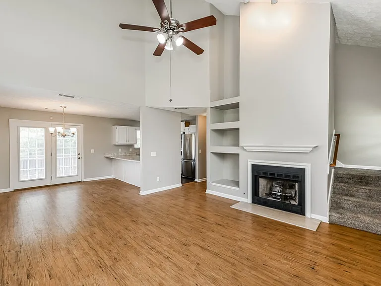 207 Fairfield Dr — Photo 6