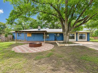 1111 Silent Valley Rd, Lockhart, TX 78644