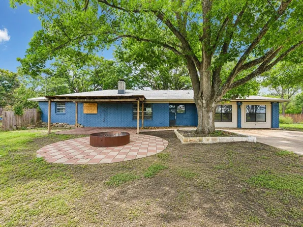 1111 Silent Valley Rd, Lockhart, TX 78644