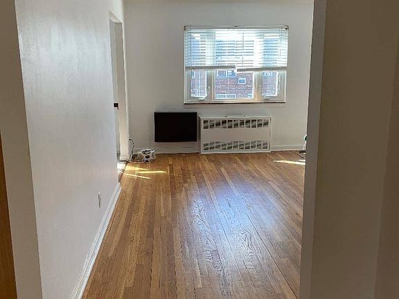 3rd image of 5921 72nd St Floor 2