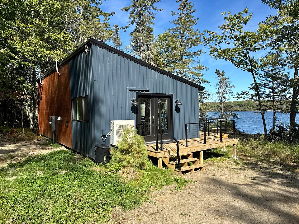 5 West Dr