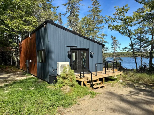 5 West Dr, Stockton Springs, ME 04981