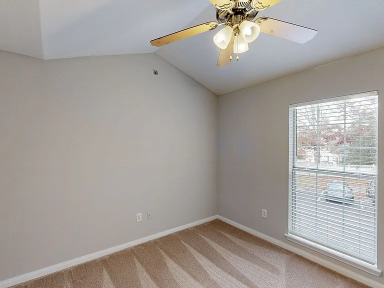 The Carriage Homes at Wyndham — Photo 77