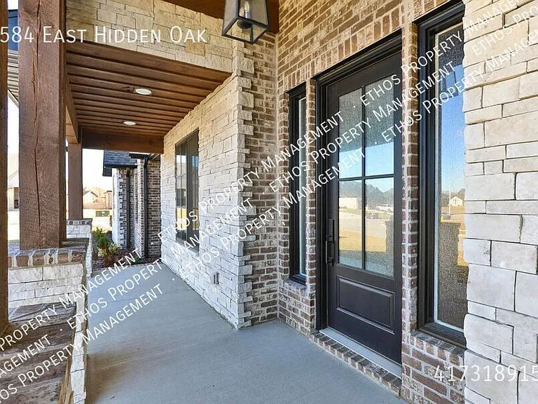 4584 E Hidden Oak St — Photo 3