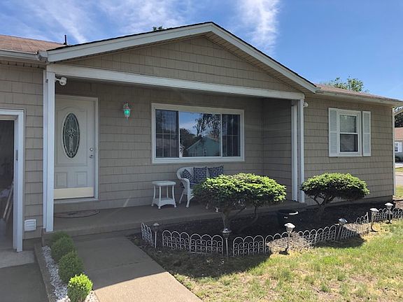 3rd image of 25 Brakenbury Dr