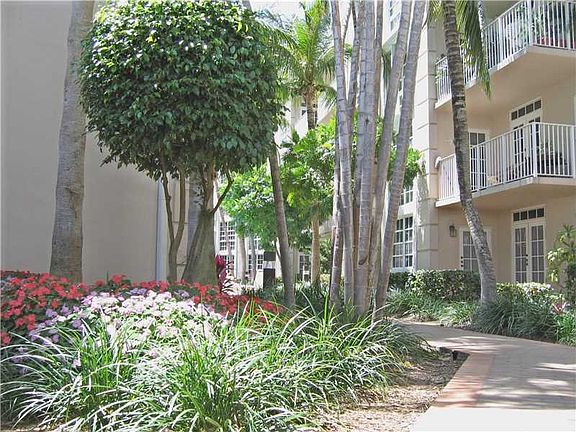 3rd image of 1280 S Alhambra Cir APT 2409