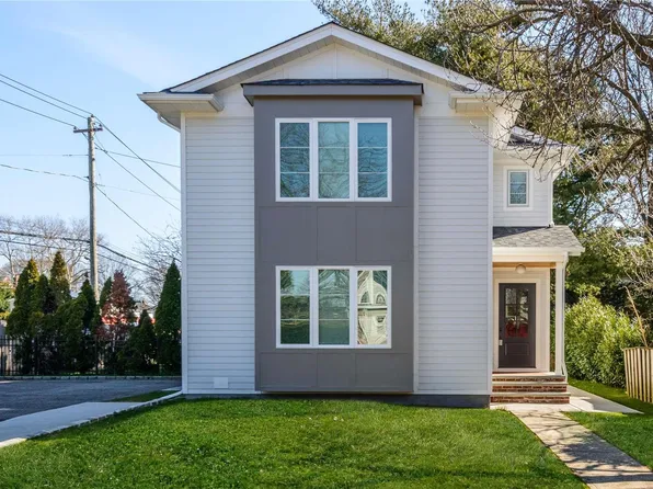 41 Spruce Street, Garden City, NY 11530