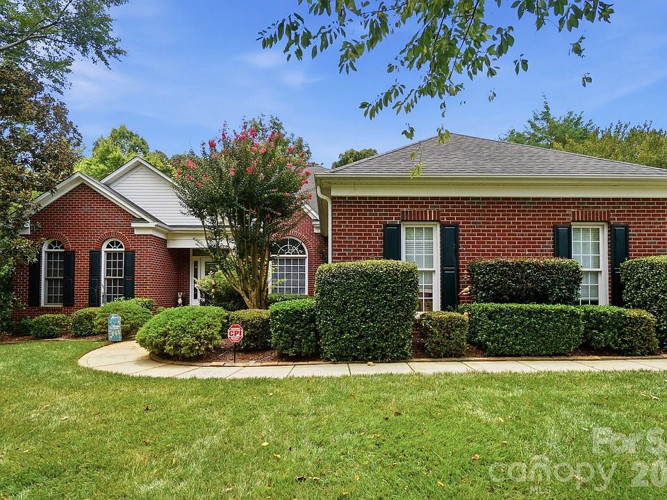 1st image of 1244 Waynewood Dr