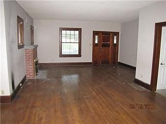 3rd image of 2204 Orville Ave