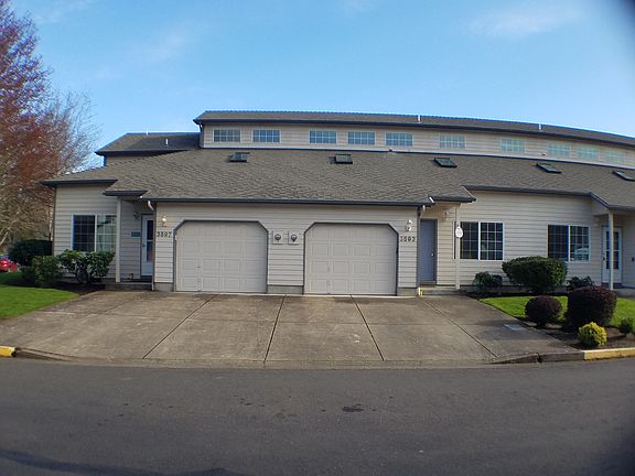 Condo-Right Side for Sale