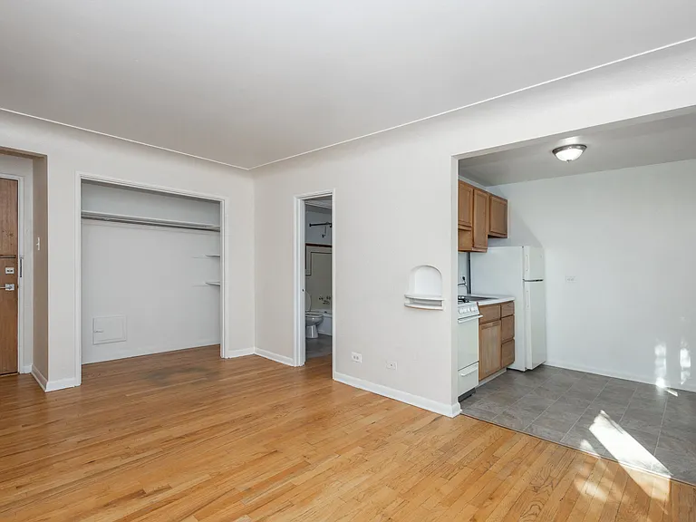 Belmore Apartments — Photo 49