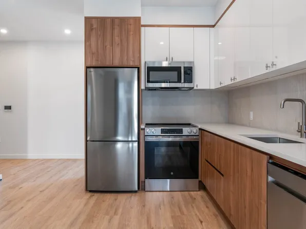 161 Lenox Road 312 image 3 of 7