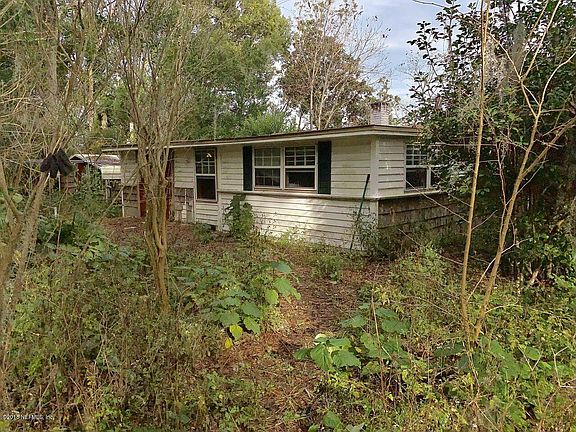 3rd image of 5033 Trout River Blvd