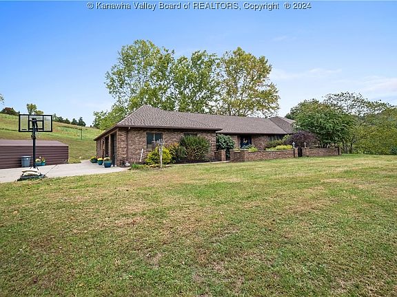 2nd image of 4562 Woodrum Ln