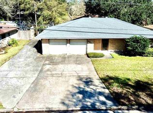 3820 Lay Ave, Groves, TX 77619