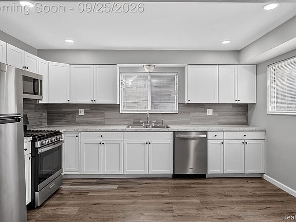 5th image of 7504 Lozier Ave